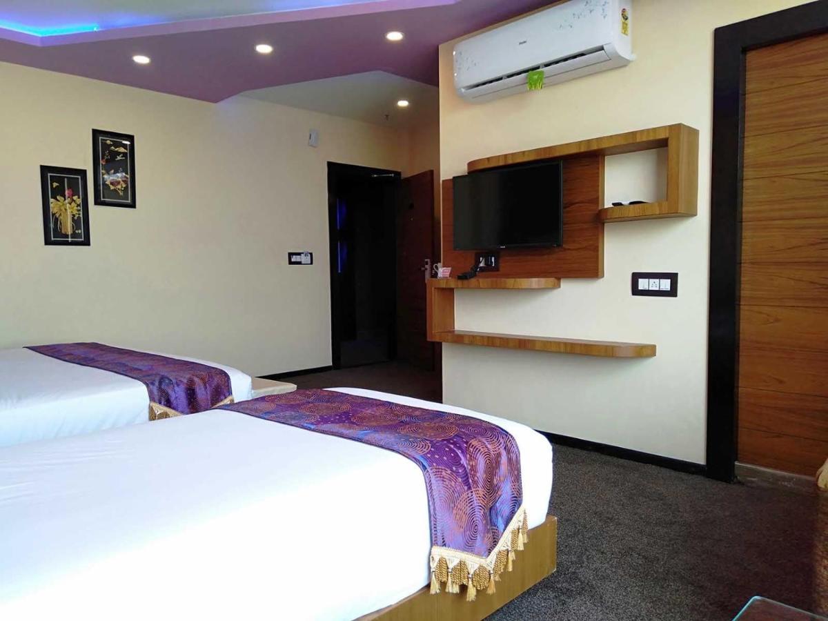 Dolphin Chocolate Inn Chandannagar Экстерьер фото