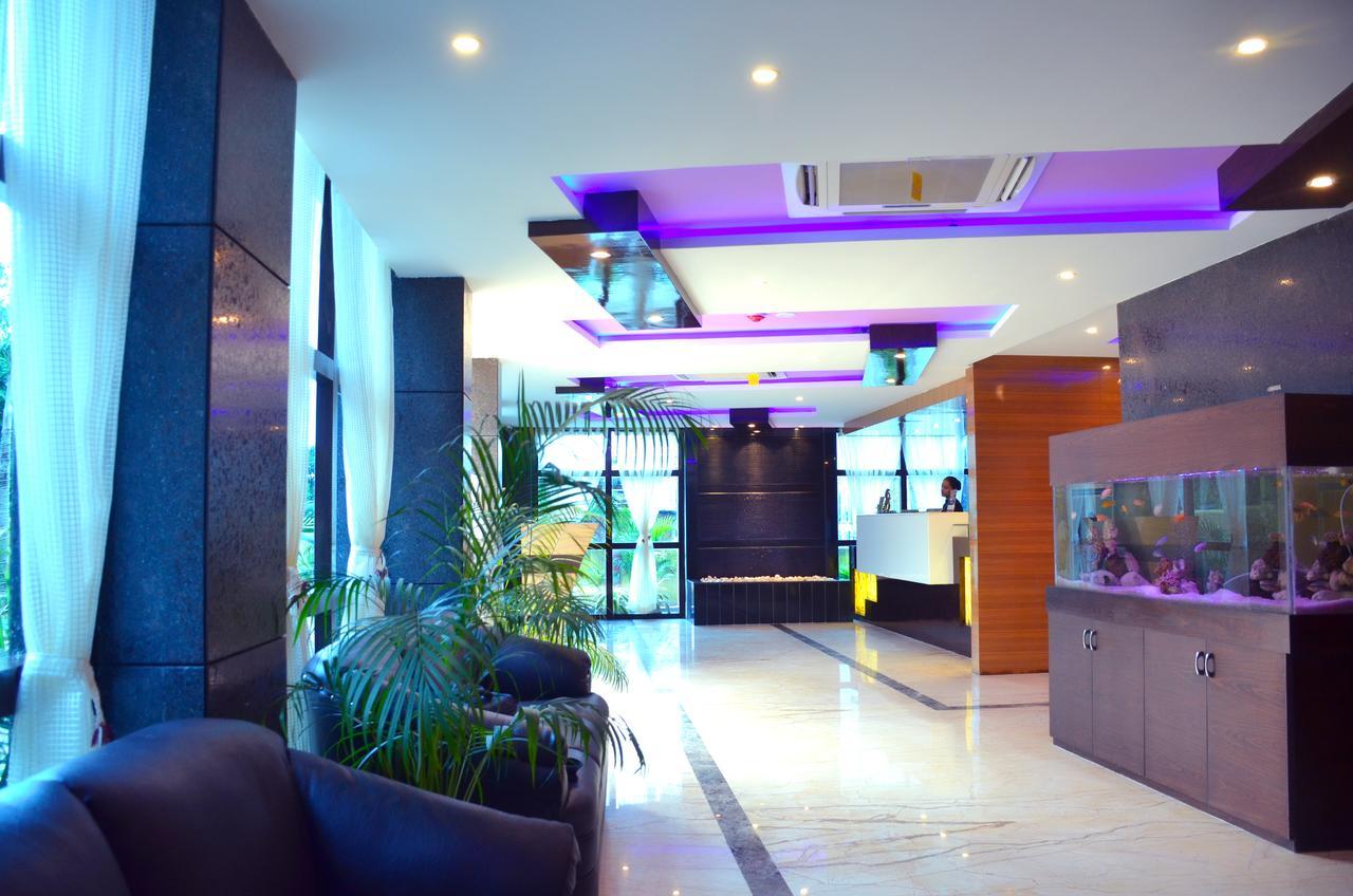 Dolphin Chocolate Inn Chandannagar Экстерьер фото