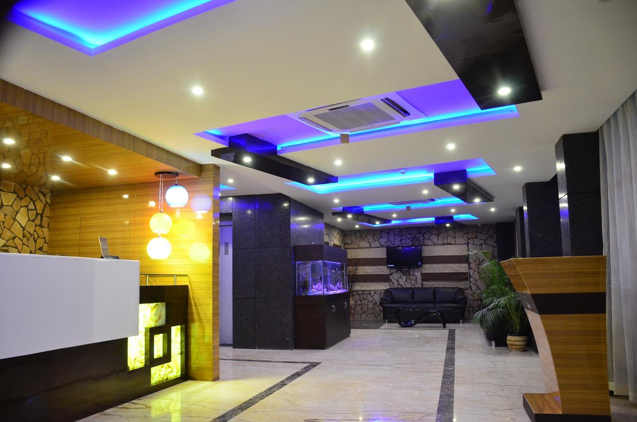 Dolphin Chocolate Inn Chandannagar Экстерьер фото