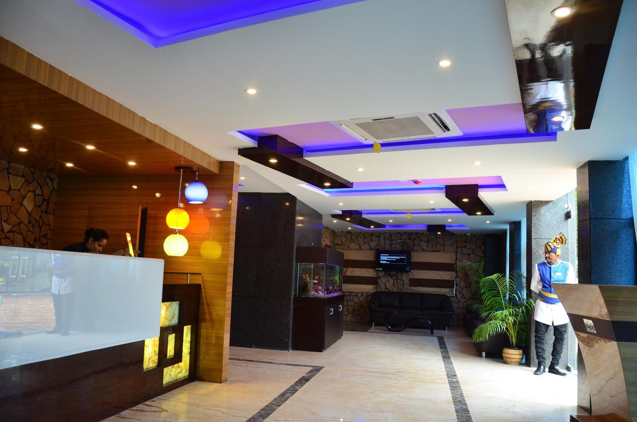 Dolphin Chocolate Inn Chandannagar Экстерьер фото